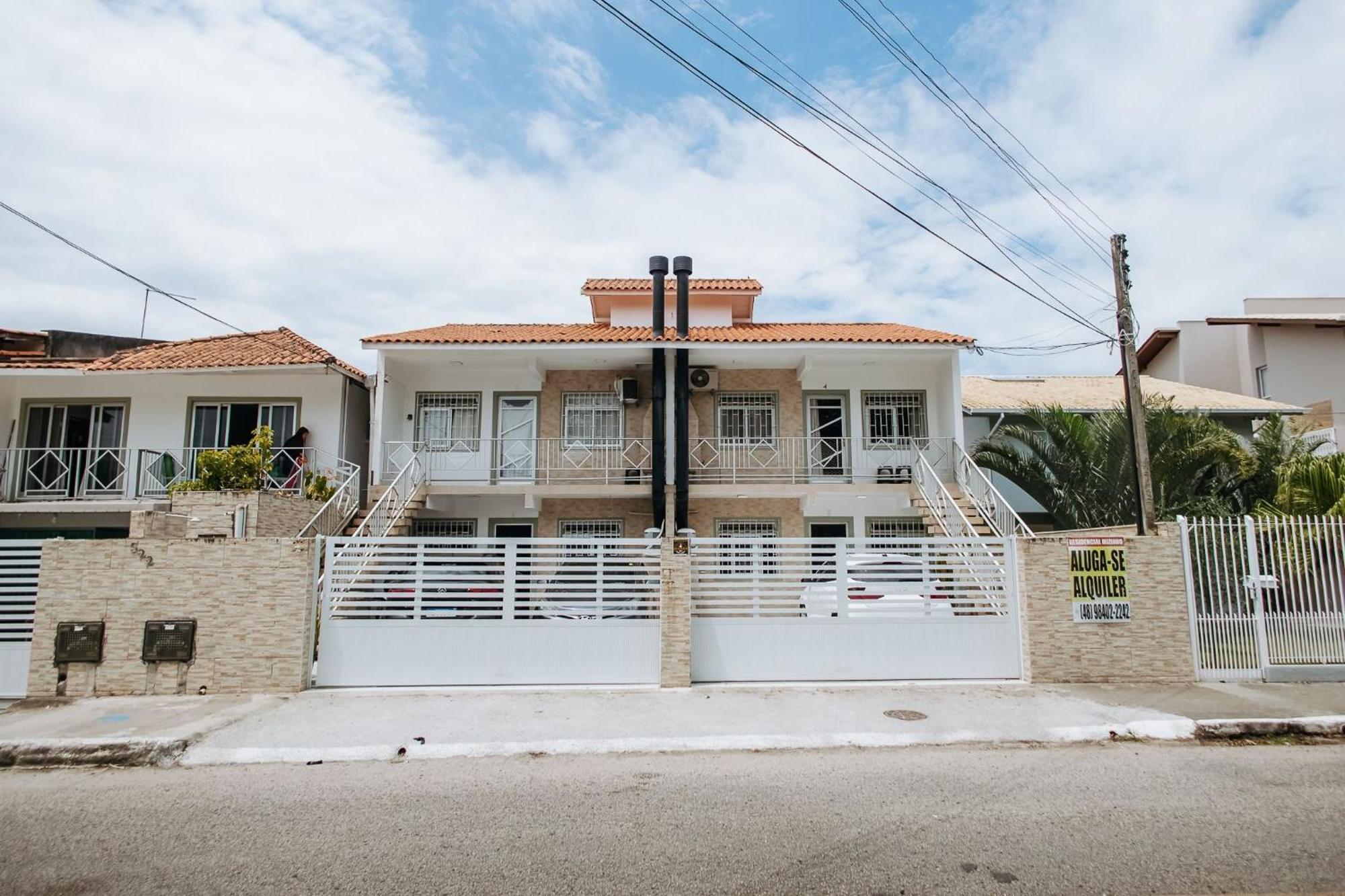 Residencial Mizinho Apartment